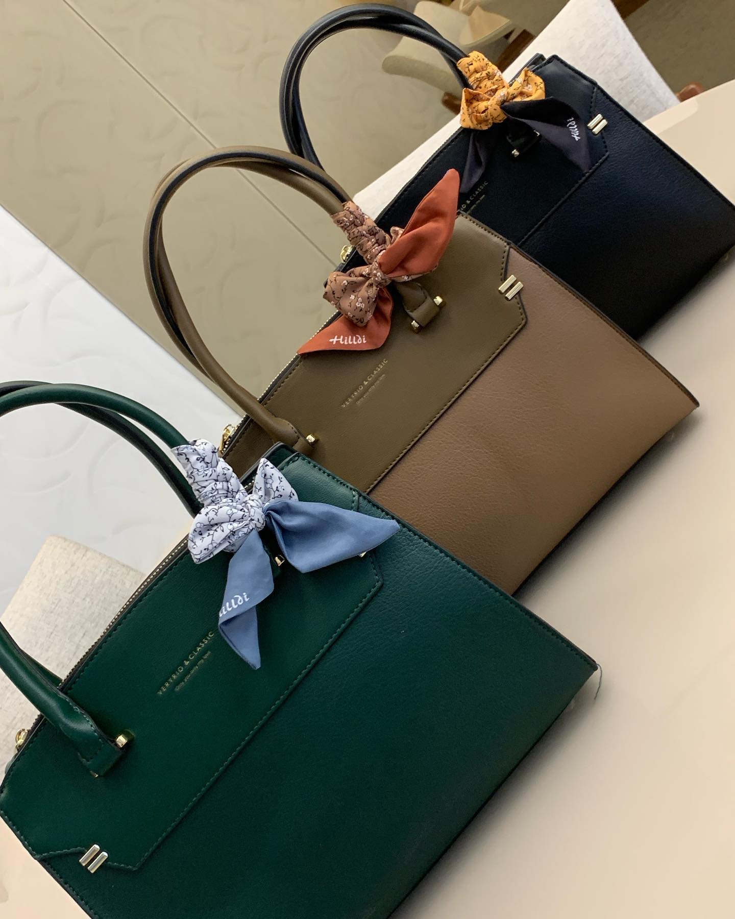 Michele Bolsas Em Nova Serrana Mg  | tuum.com.br