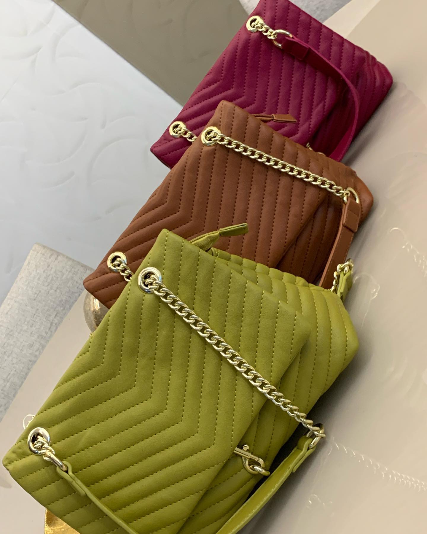 Michele Bolsas Em Nova Serrana Mg  | tuum.com.br